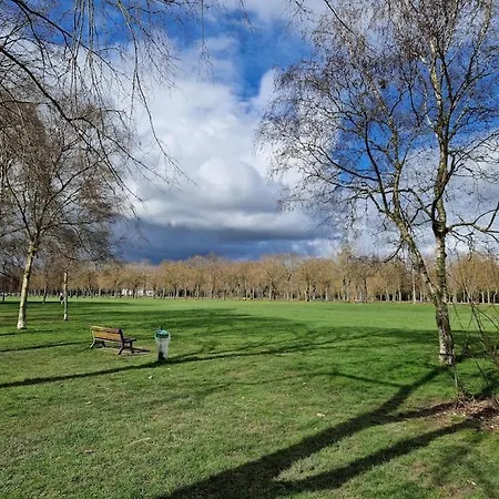 Apartment Votre Cocon Avec Baignoire Et Wifi A 15 Min A Pied Du Centre D'amiens